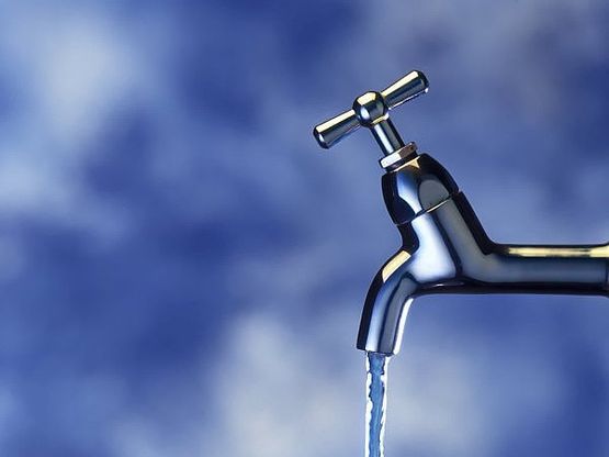 Acqua, l'Italia consuma il 25% in meno per la produzione di carne