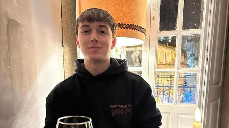 Omicidio Claris, chiesti 24 anni per il killer De Simone. La difesa invoca la legittima difesa