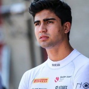 F2: Correa resta in coma indotto, infezioni sotto controllo