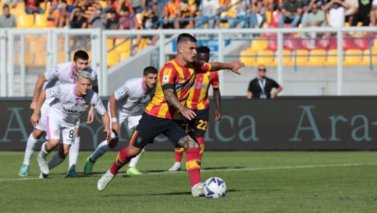 Lecce-Cremonese 1-1: botta e risposta su rigore