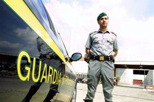 Yacht senza dispositivo di sicurezza<br />la Finanza "pizzica" duecento genovesi