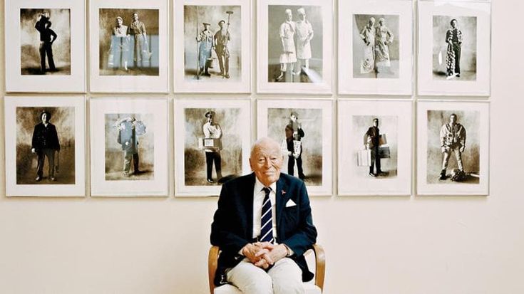 “Io dono l’arte”: lo strano caso di Mr. Lauder