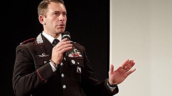 Tablet e mascherine per i bambini del reparto di Pediatria, il regalo del capitano Malgieri 