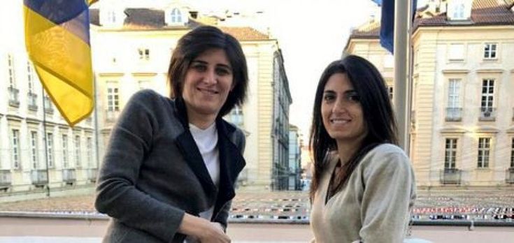 Chiara e Virginia, due sindache a Palazzo Civico prima del comizio di Torino