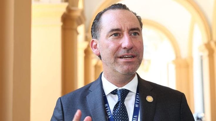 Energia, il consigliere di Trump Jarrod Agen: “Più gas Usa per aiutare l’Europa ma basta green deal”