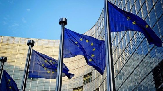 Regione, convegni con pranzi e cene finanziati con i fondi europei