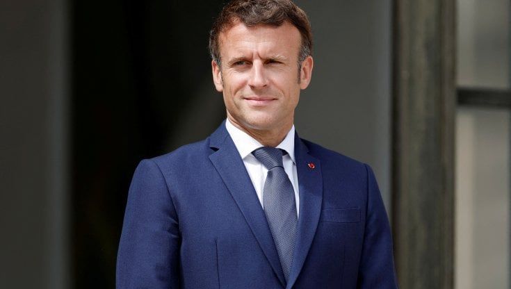Francia, Macron e l’incubo coabitazione dopo il pareggio con Mélenchon