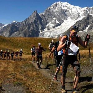 Ultrailer valdostano grave dopo una caduta durante il Tor des géants, l'ultramaratona alpina