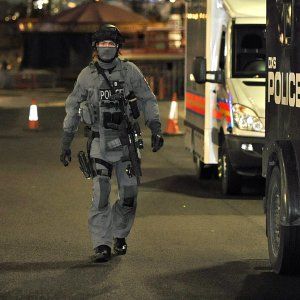In Europa il calcio non si ferma ma stadi "blindati" 