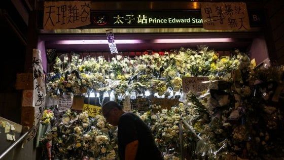 Hong Kong, un memoriale per i martiri della protesta. E le autorità smentiscono 