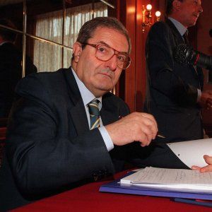 Consulta, il 25 seduta comune Parlamento elezione giudici. Pd propone Barbera