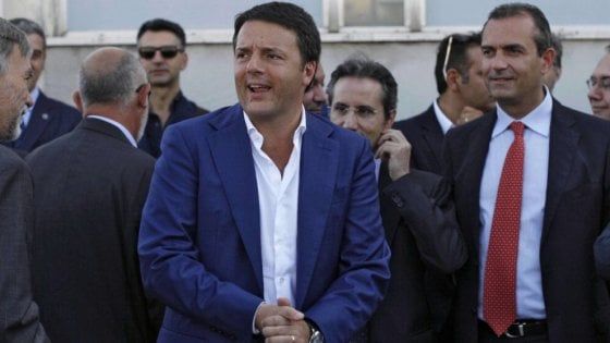 A Napoli arriva Renzi, il sindaco de Magistris tende la mano: "Le istituzioni devono dialogare" 