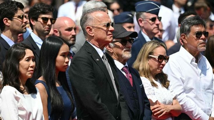 Tom Hanks contro l’intelligenza artificiale: “Mi hanno clonato per propagandare cure mediche”