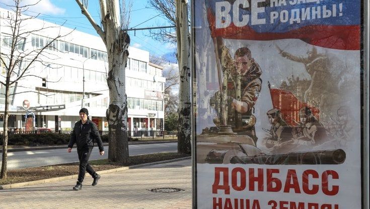 A Donetsk, la città sospesa: “Sogniamo la pace, ma la guerra è alle porte”