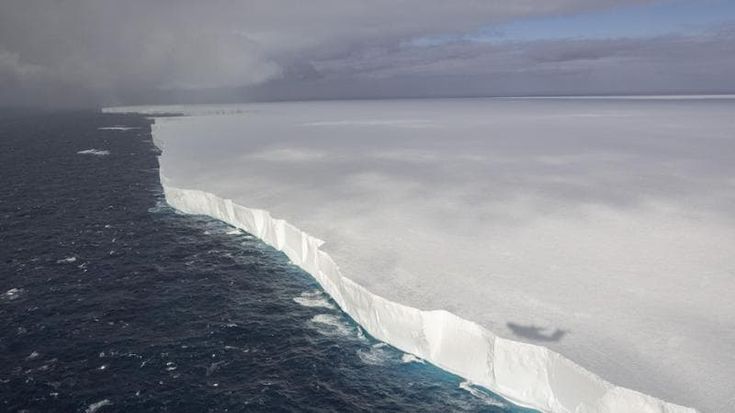 Il glaciologo: “La scomparsa dell’iceberg più grande è naturale, ma preoccupa il livello dei mari”