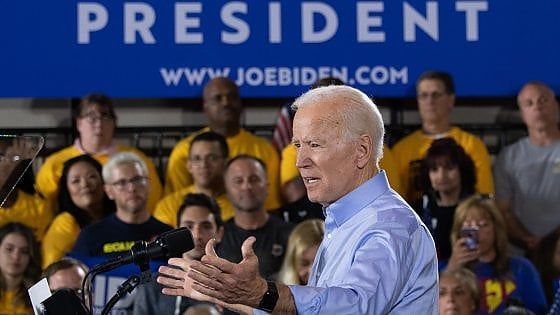 Usa 2020, Biden stacca i candidati Dem e persino Trump: comizio a Filadelfia