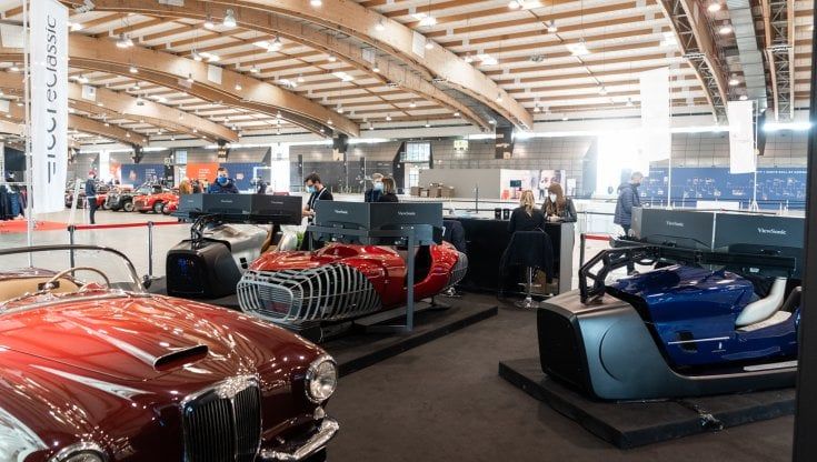 Fare gran premi con auto d'epoca, perchè no? Con il simulatore...