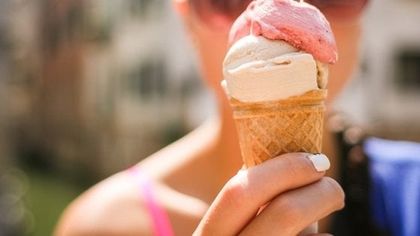 Gelato artigianale o industriale? Come scegliere, senza credere alle bufale