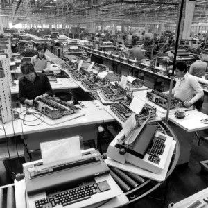L'Ingegnere e l'Olivetti la trasformazione di un'impresa nella crisi di fine Novecento