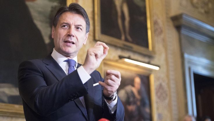 Mes, si tratta nella notte. Al Senato i ribelli 5S minacciano lo strappo