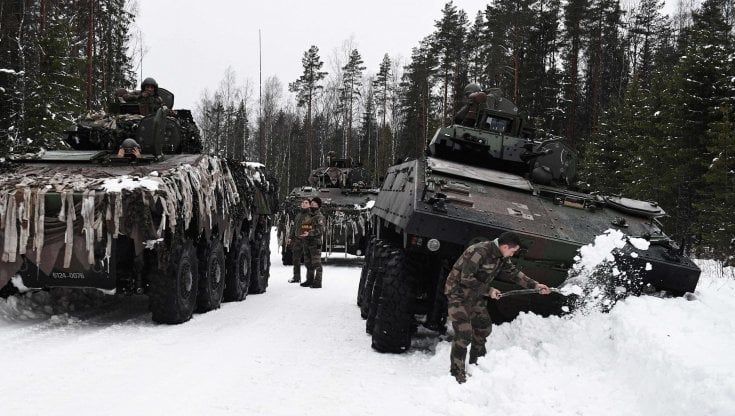 L'armata che pesa sul negoziato. Mosca sposta verso l’Ucraina incrociatori e pretoriani ceceni