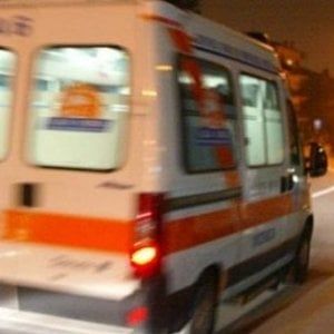 Travolta in strada, muore sotto gli occhi degli amici a Reggio Emilia