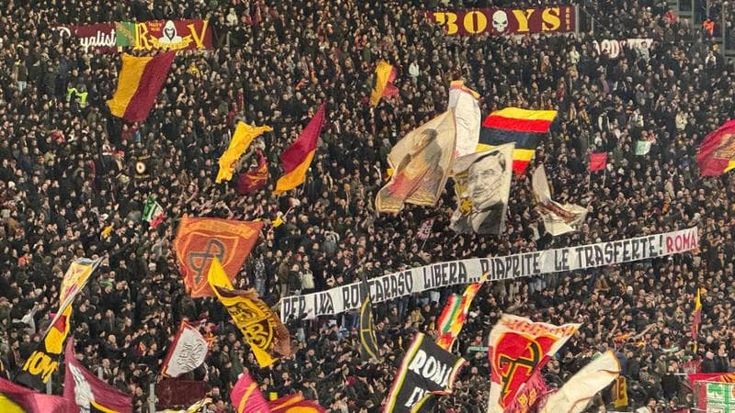 "Per una Roccaraso libera riaprite le trasferte”, striscioni e cori all’Olimpico contro i napoletani