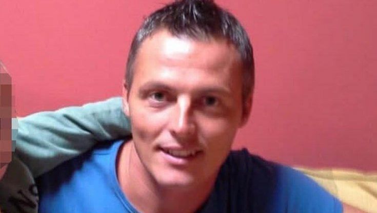 Valentino, folgorato nel cantiere edile: famiglia, lavoro e bici. "Il tuo sorriso riempiva tutto"