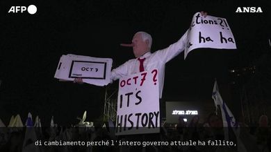 Migliaia in piazza a Tel Aviv contro Netanyahu prima delle elezioni