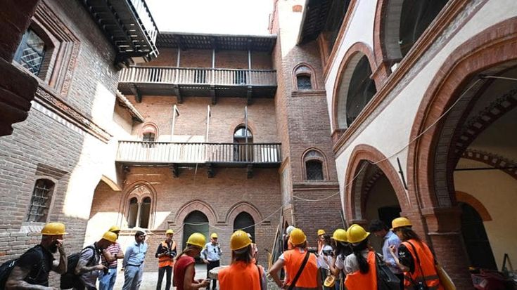 Caffetteria, più luci e spazi espositivi: il Borgo Medievale apre rinnovato