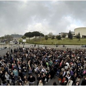 Universit&agrave;, la denuncia: una studentessa fotografa un plico ministeriale con le domande chiuso nel cestino