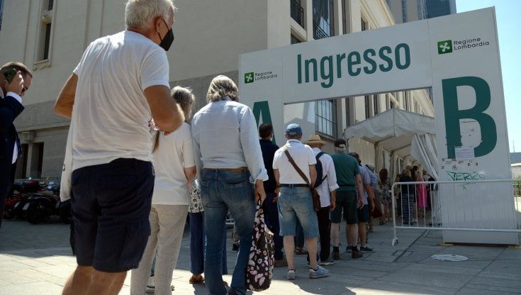 Inail, Lombardia regione d'Italia con il maggior numero di infezioni da Covid di origine professionale