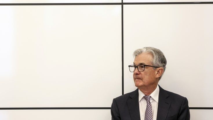 Le Borse di oggi, 22 giugno. Powell: "Determinati e rapidi contro inflazione". La Ue chiude in calo. Btp Italia, ai risparmiatori vanno 7 miliardi