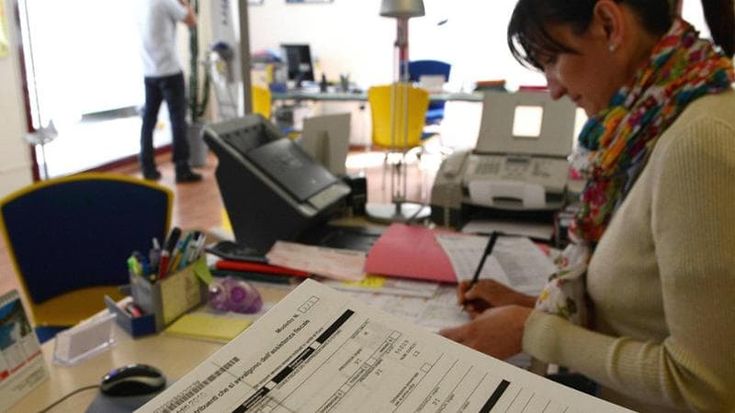 Lagalla al contrattacco: “L’aumento dell’Irpef? Si deciderà a febbraio”