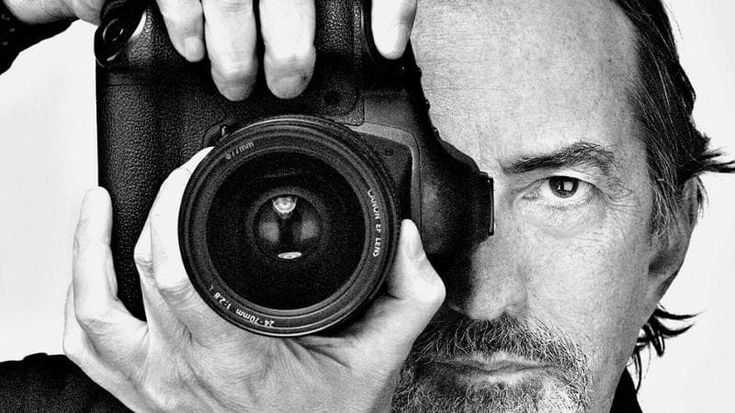 A Palazzo Citterio l’estro e la voce di Giovanni Gastel nelle fotografie di una vita