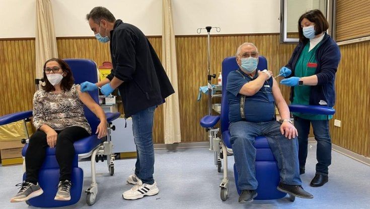 I coniugi no-vax: "Accettiamo per rivedere i nostri ragazzi in Germania"
