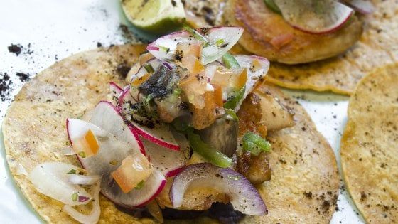 Tacos di pollo , quasi un emblema del Messico a tavola