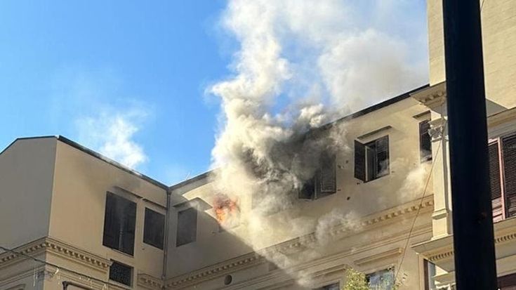 Palermo, incendio nell’appartamento in centro dell’ex sottosegretario alla salute Cardinale