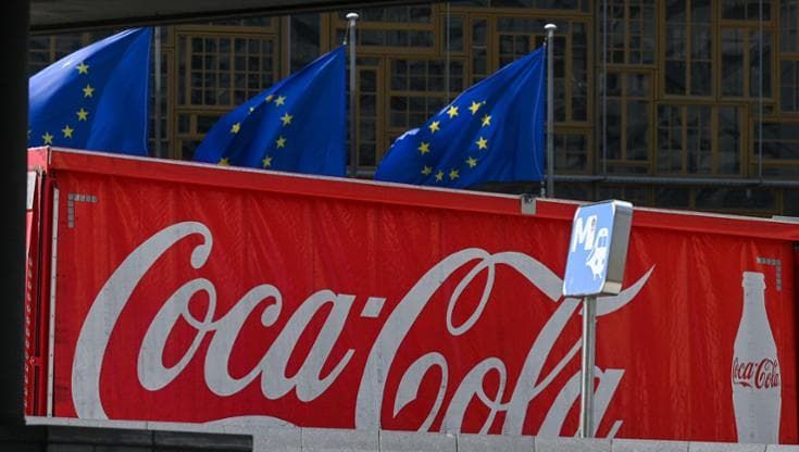 Così cambia la Coca-Cola (per non cambiare mai)