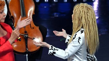 Sanremo 2019, Vanoni scherza: 