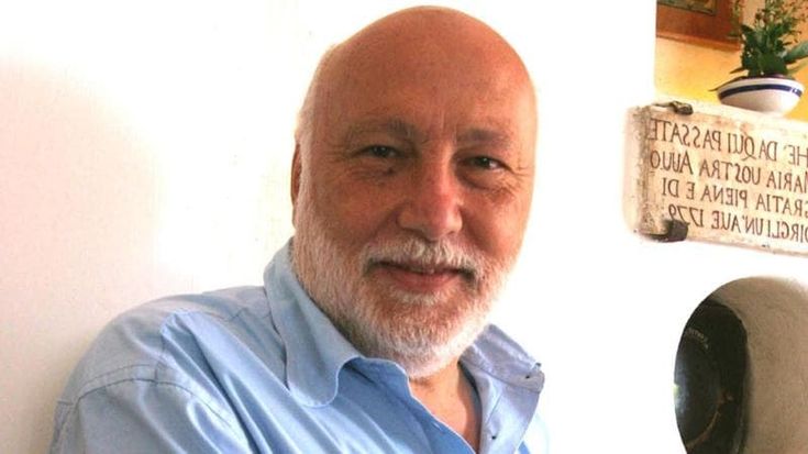 Bassolino “Giusto intitolare a De Masi la piazza dell’auditorium di Ravello”