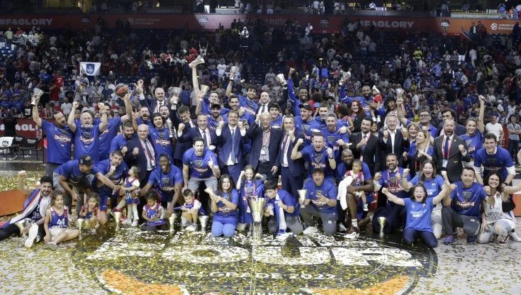 Eurolega all'Efes per la seconda volta consecutiva: Real Madrid battuto 58-57
