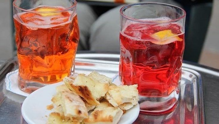 Aperitivo vs aperi-cena