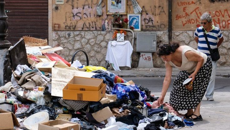 In Sicilia record di povertà, l'Ocse lancia l'allarme: "Nord sempre più lontano"