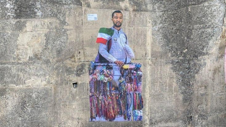 Salvini venditore ambulante a Taormina, l'ultima provocazione di TvBoy