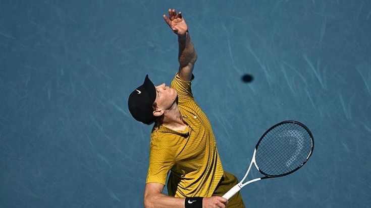 Australian Open, la diretta: Sinner avanti, Musetti sfiderà Fritz. Djokovic vince con record