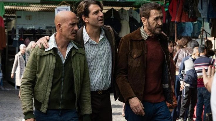 ‘Non ci resta che il crimine’, si va indietro negli anni Settanta: “E se il golpe di destra non fosse fallito?”