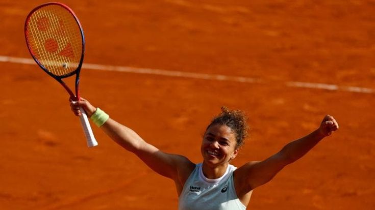 Roland Garros, Paolini batte Andreeva 6-3 6-1 e va in finale. Sfiderà la n.1 al mondo Swiatek