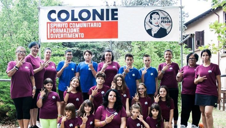 Le donne in nero: Evita sì, Giorgia no