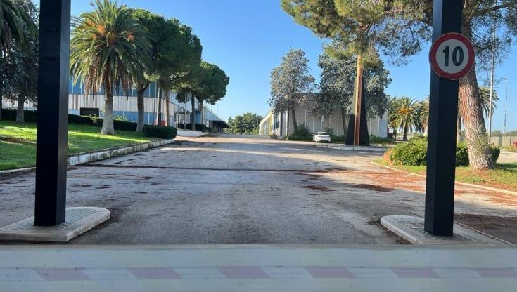 Baritech, c'è l'offerta di un'azienda tessile per salvare impianti e i 115 posti. I sindacati: "Qualche perplessità"